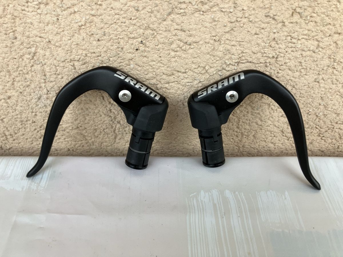 Sram Pezzi di ricambio: Sram Aero Bremshebel  – Usato da Trimbach venduto da cendira 2