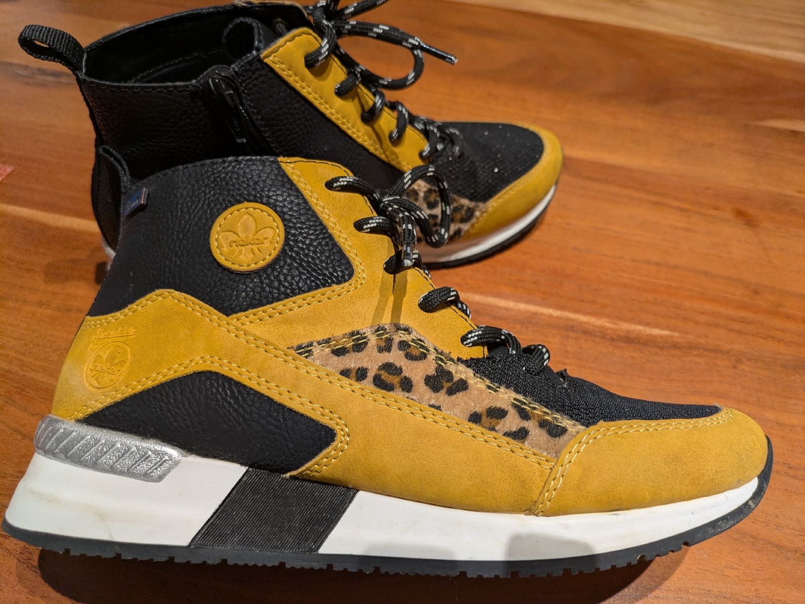 Rieker Scarpe da donna: Cooler Sneaker by Rieker, Gr. 39 – Nuovo (secondo la descrizione) da Sursee venduto da Aniri 3