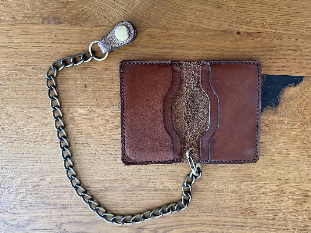 Portafogli: Big Red Beard Combs - The Tattoo Bifold Wallet – Usato da Uttigen venduto da Bartolin78 1