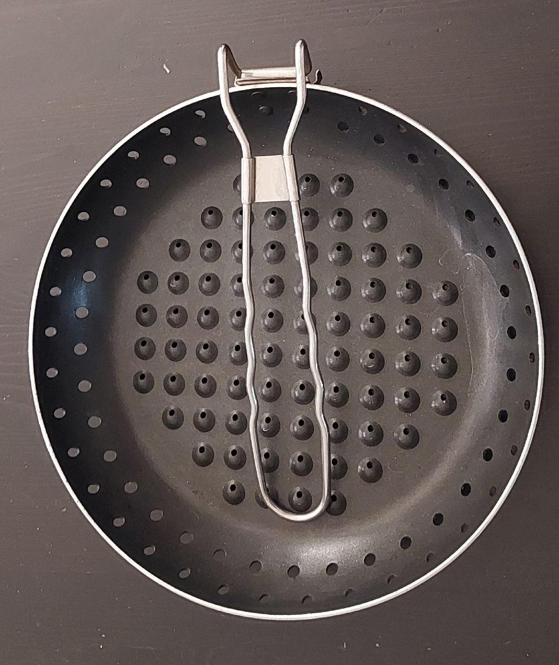 Pfannen: Antihaft  Grill Bratpfanne mit Löchern – Neu (gemäss Beschreibung) aus Schaffhausen von Sazu8 1