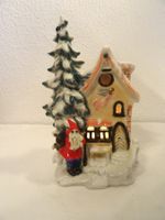 Porzellan Gbr. Voigt Sitzendorf Weihnachtshaus mit Nikolaus