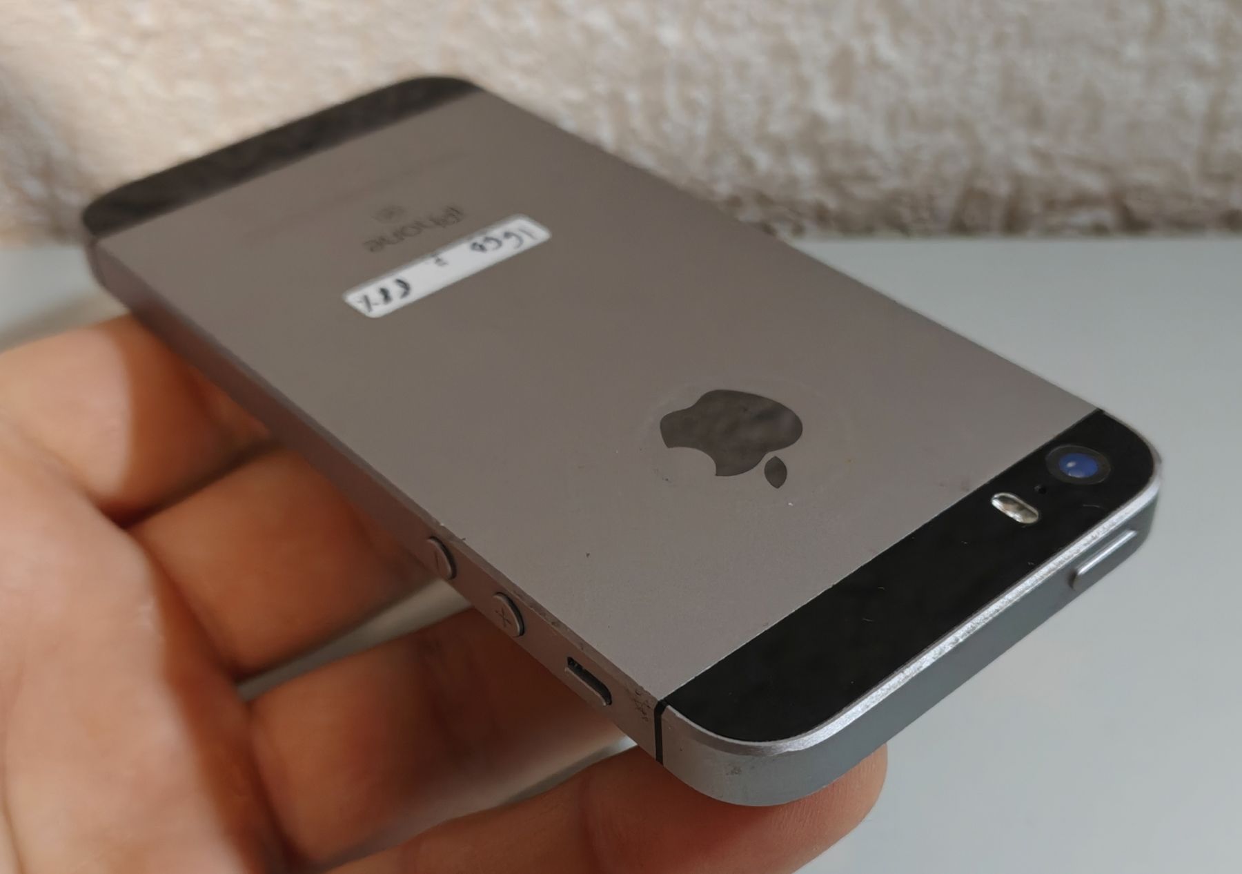 Apple Telefoni cellulari / Smartphones: iPhone SE – Usato da Ehrendingen venduto da Rocky985 5