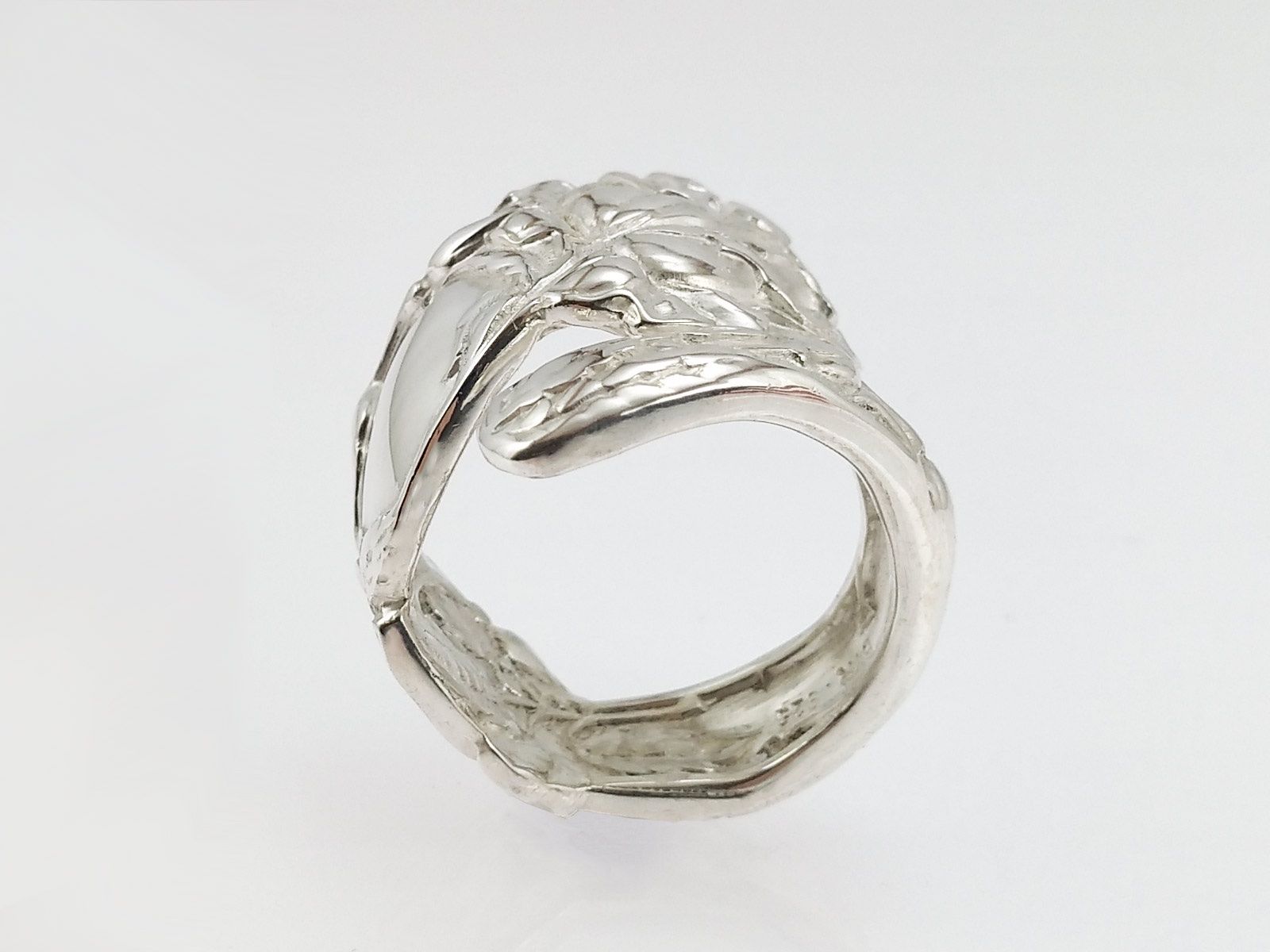 Ringe: Offener massiver Silberring im Jugendstil mit Blumen-Design – Neu und originalverpackt aus Meilen von Byrd-bijoux 3