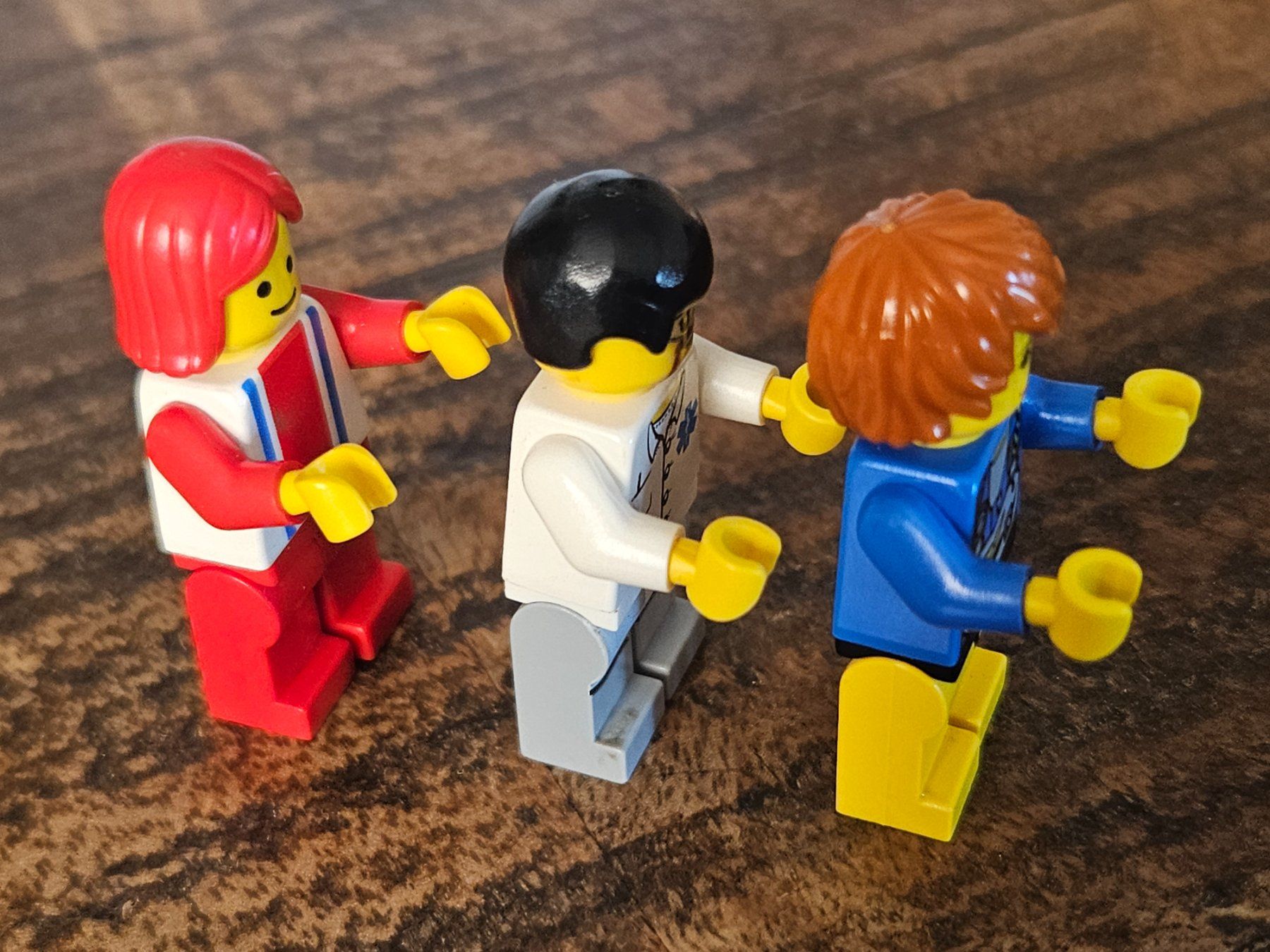 Lego Kit di costruzioni: lego lot de 3 figurines – Usato da Confignon venduto da Ecrofigs 3