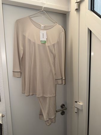 Pyjama HANRO s neu