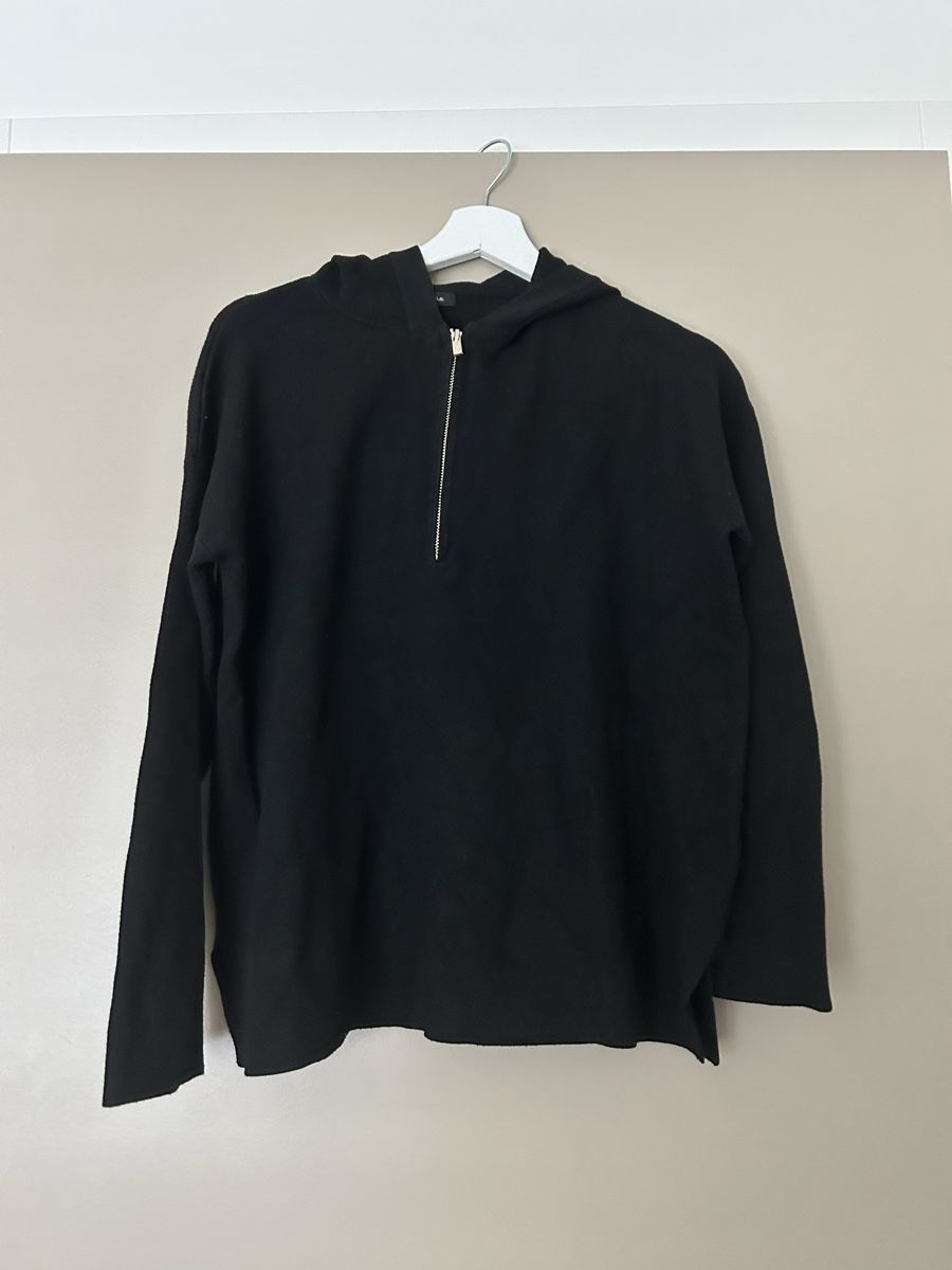 Massimo Dutti Maglioni & Felpe: Massimo Dutti sweatshirt size S black – Usato da Epalinges venduto da kat_lyp6