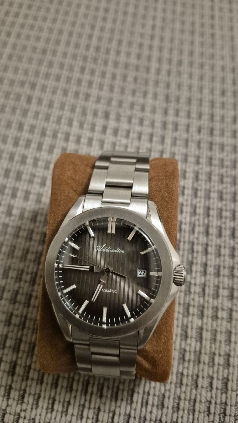 Uhren: Addiesdive Automatic – Saphirglas – 200M – Schwarz – Gebraucht aus Winterthur von md.mAkf