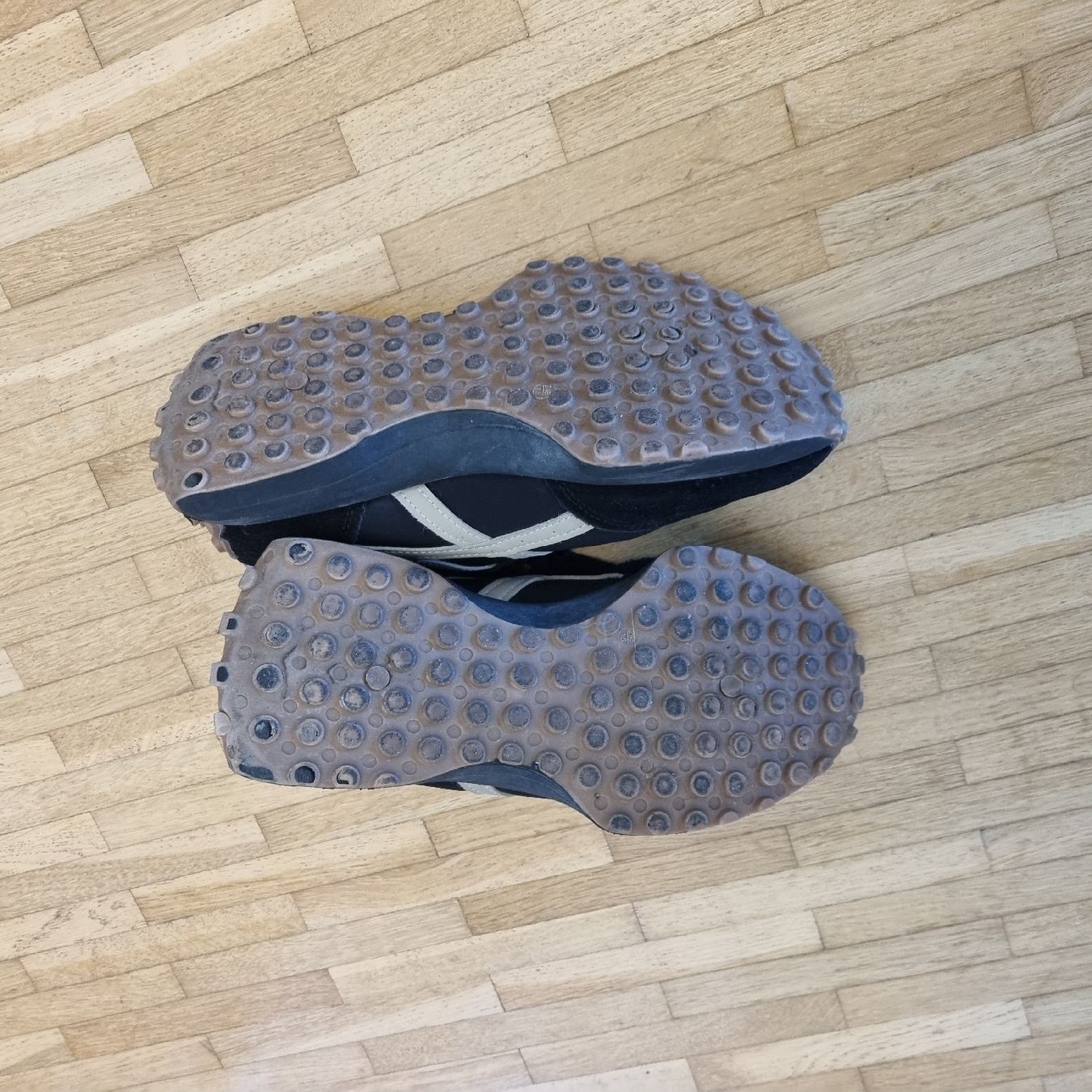 Scarpe da donna: Schuhe – Usato da Biel/Bienne venduto da Ressourceraum 2