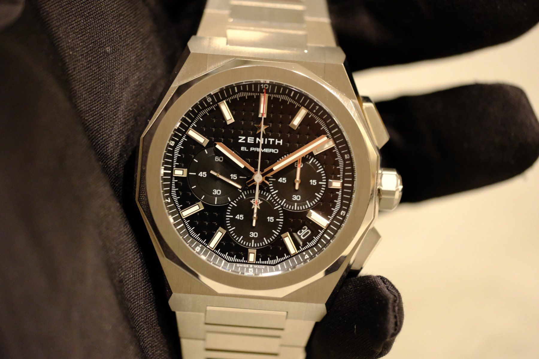 Zenith Montres: Zenith Defy – Neuf avec emballage d'origine à Zermatt par Schindler_Zermatt