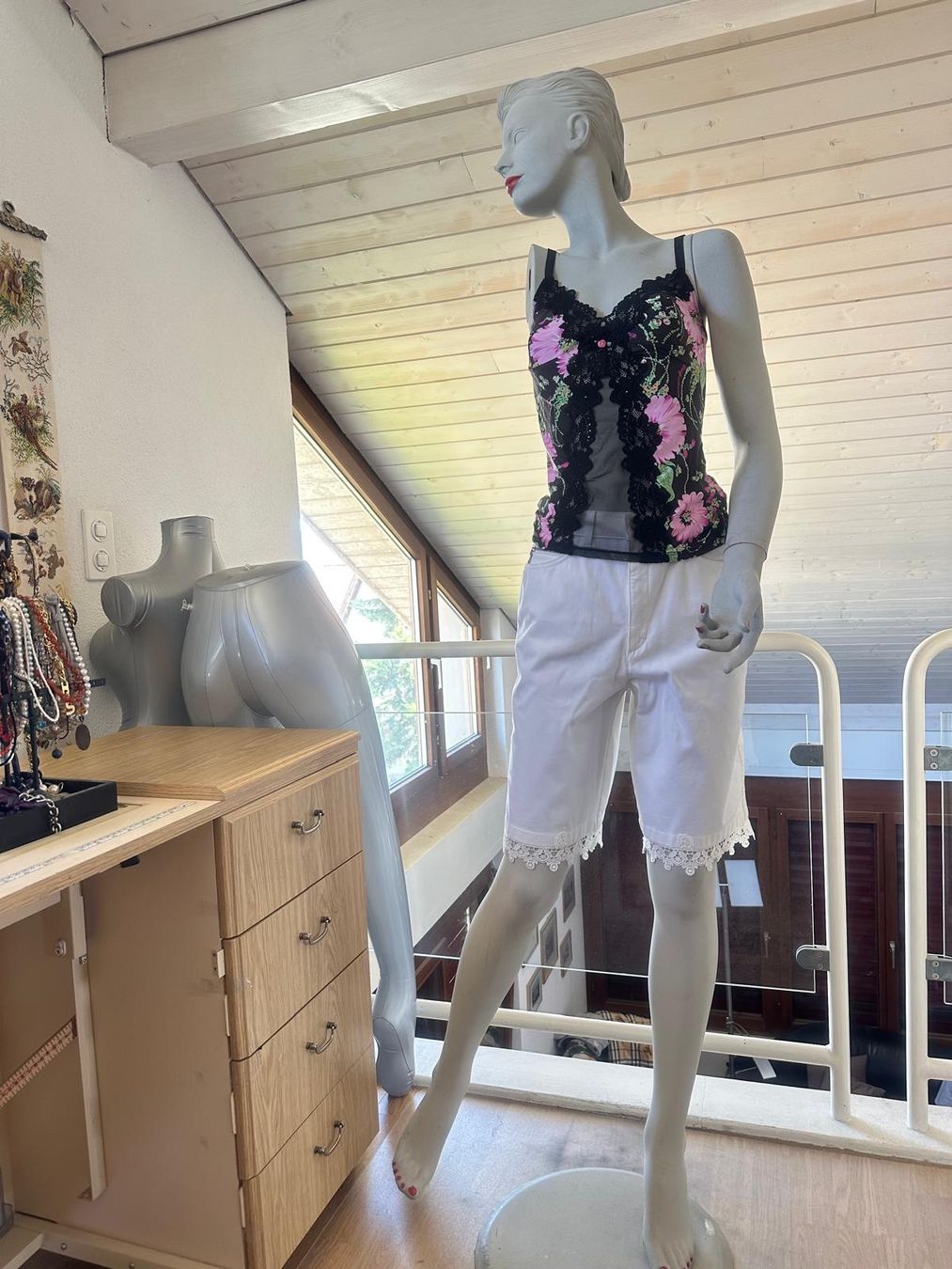 Dolce & Gabbana Tops: Bluse von DOLCE&GABBANA – D'occasion à Neuhausen par Lechasseur 9