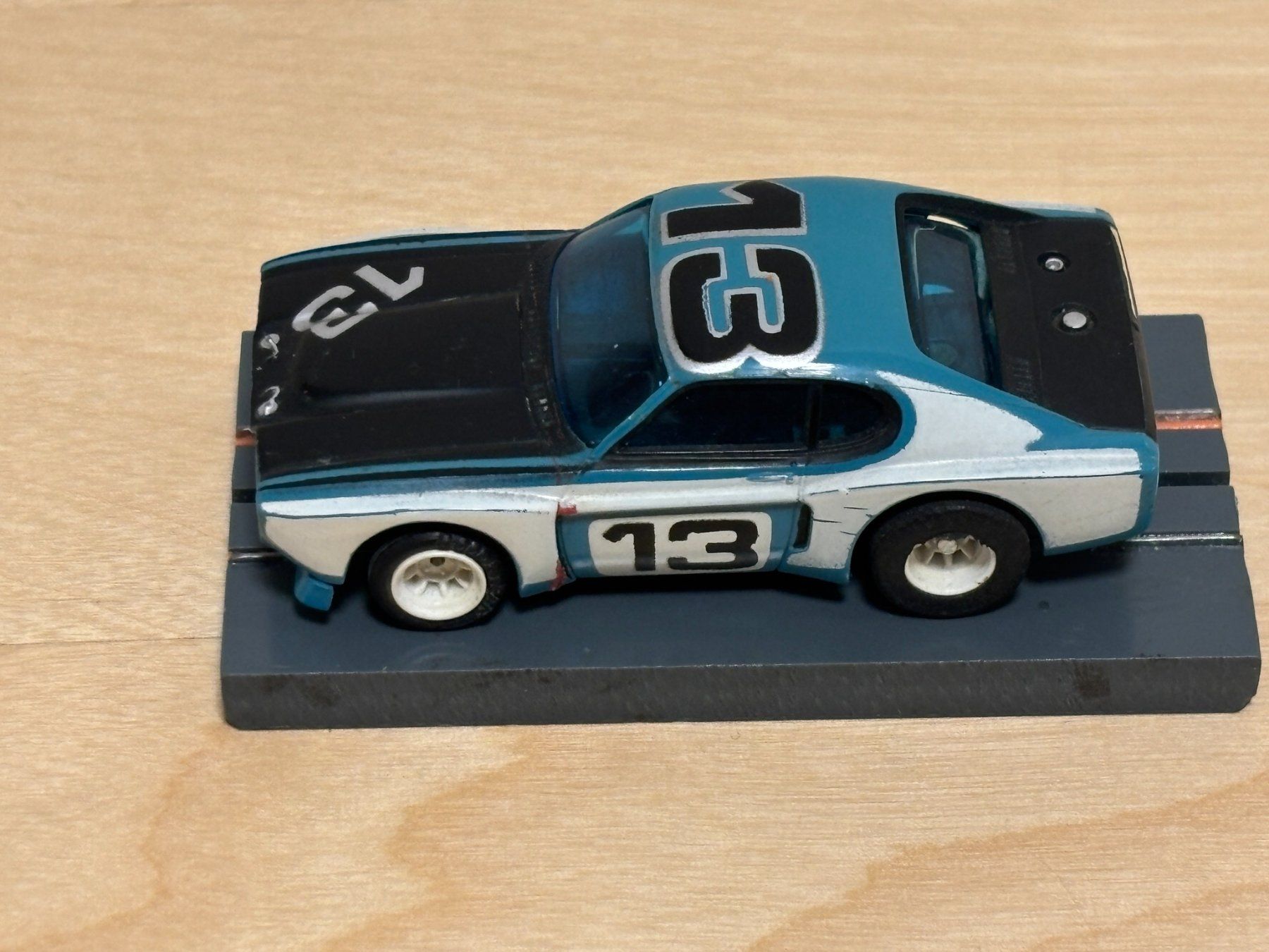 Faller Piste: Aurora AFX Capri blau/weiss #13 mit Originalbox – Usato da Bülach venduto da h0slotch 2