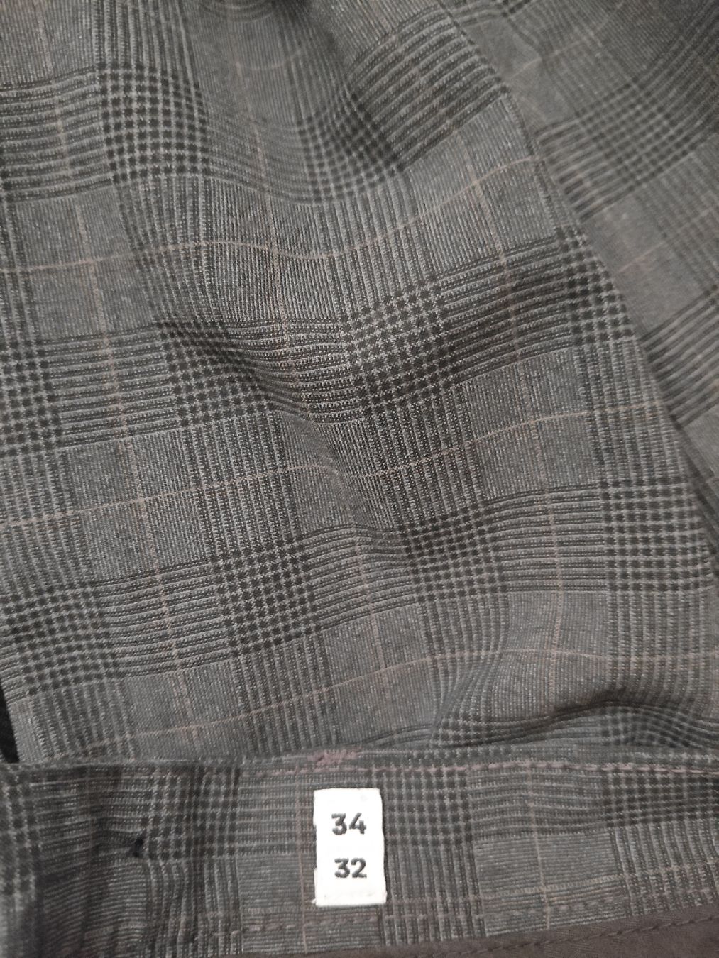 Pantaloni: Dunkelgraue Stoffhose Jack&Jones – Usato da grafstal venduto da dav_8xlw 2