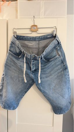 Coole Denim Sommerhose, Grösse 36, hellblau, neuwertig!