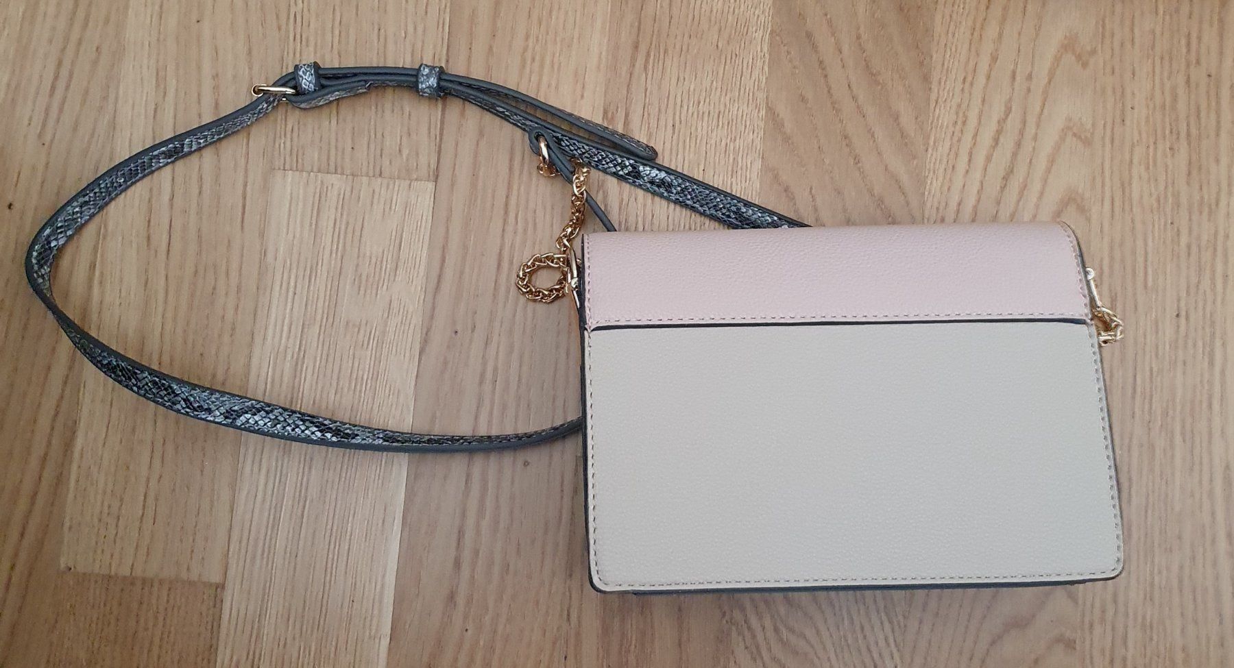 Sacs femmes: Handtasche – Neuf (Voir description) à Frauenfeld par Bleeddragon 3