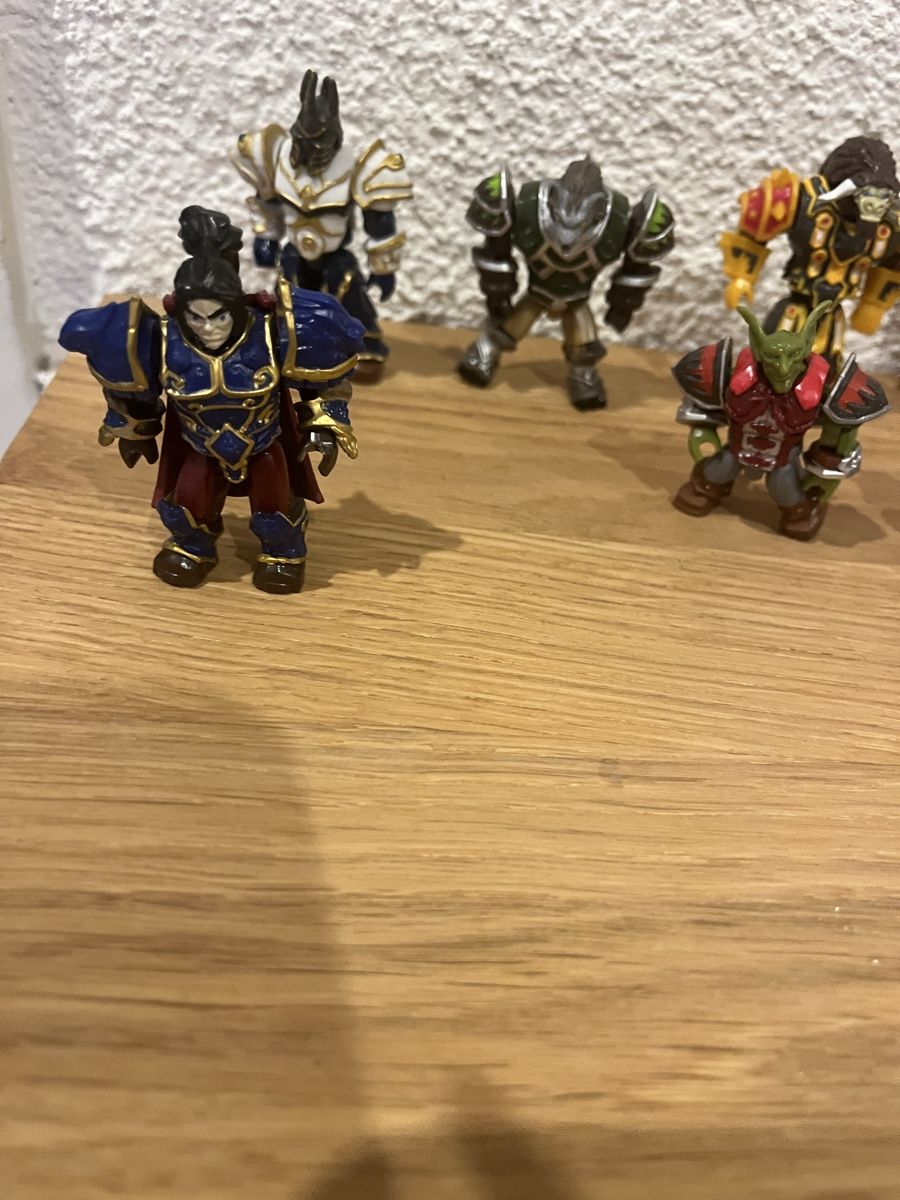 Figuren: World of Warcraft mini Figuren – Gebraucht aus Neerach von fuz_8d7l 9