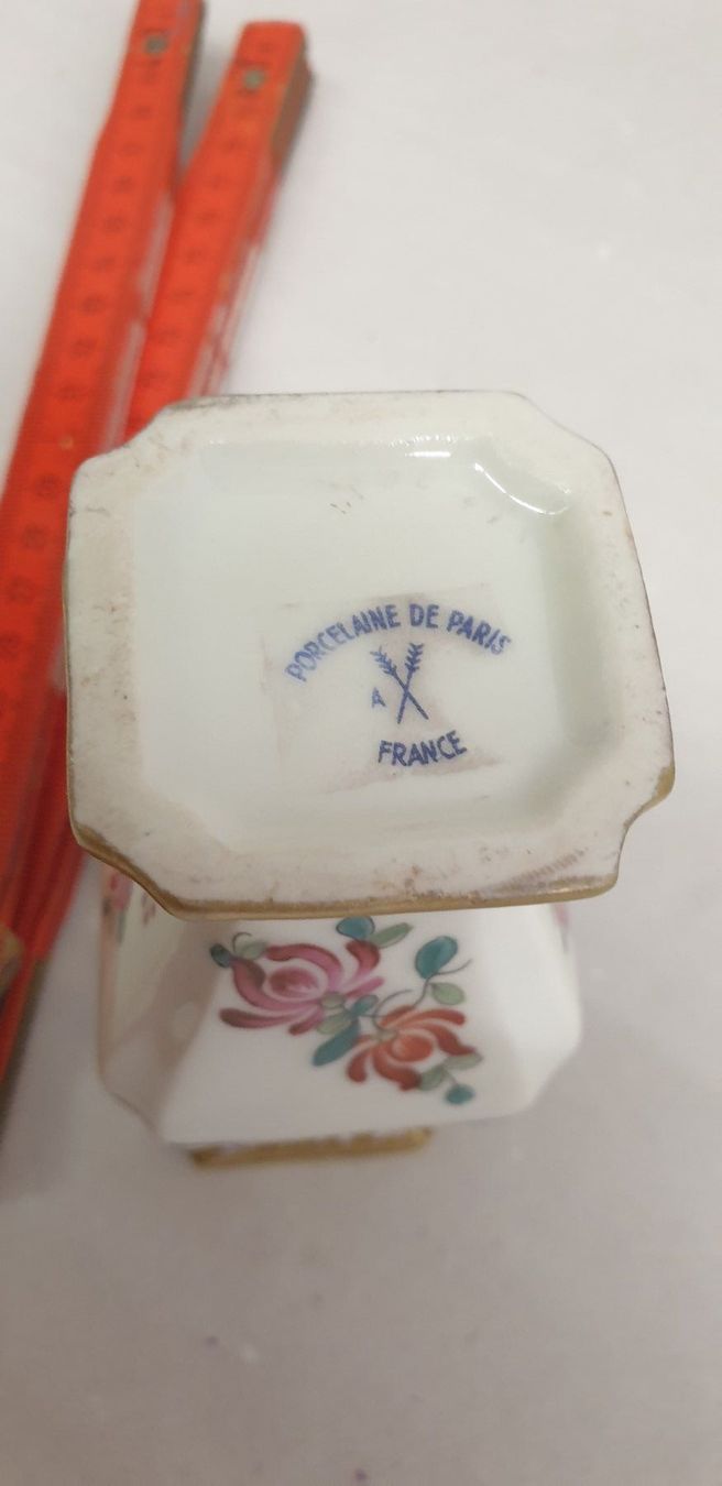 Vasen & Gefässe: Vase Porcelain de Paris – Gebraucht aus Emmen von magelan 2