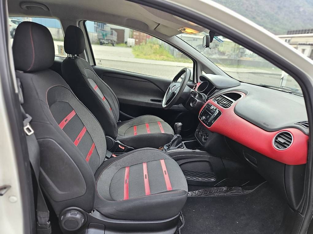 Automobili: FIAT PUNTO DIESEL  – Usato da Biasca venduto da autolowcost 1
