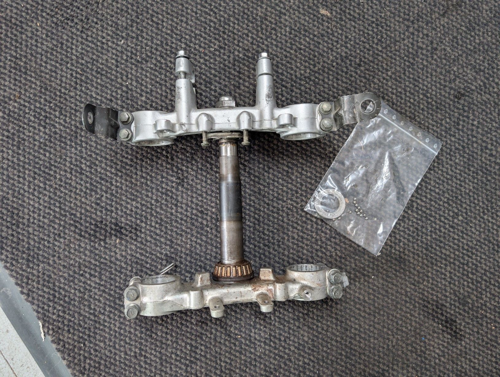 Yamaha Tutti i ricambio per moto: Yamaha DTR 125 Gabelbrücke – Nuovo (secondo la descrizione) da Mellingen venduto da Mech-Service