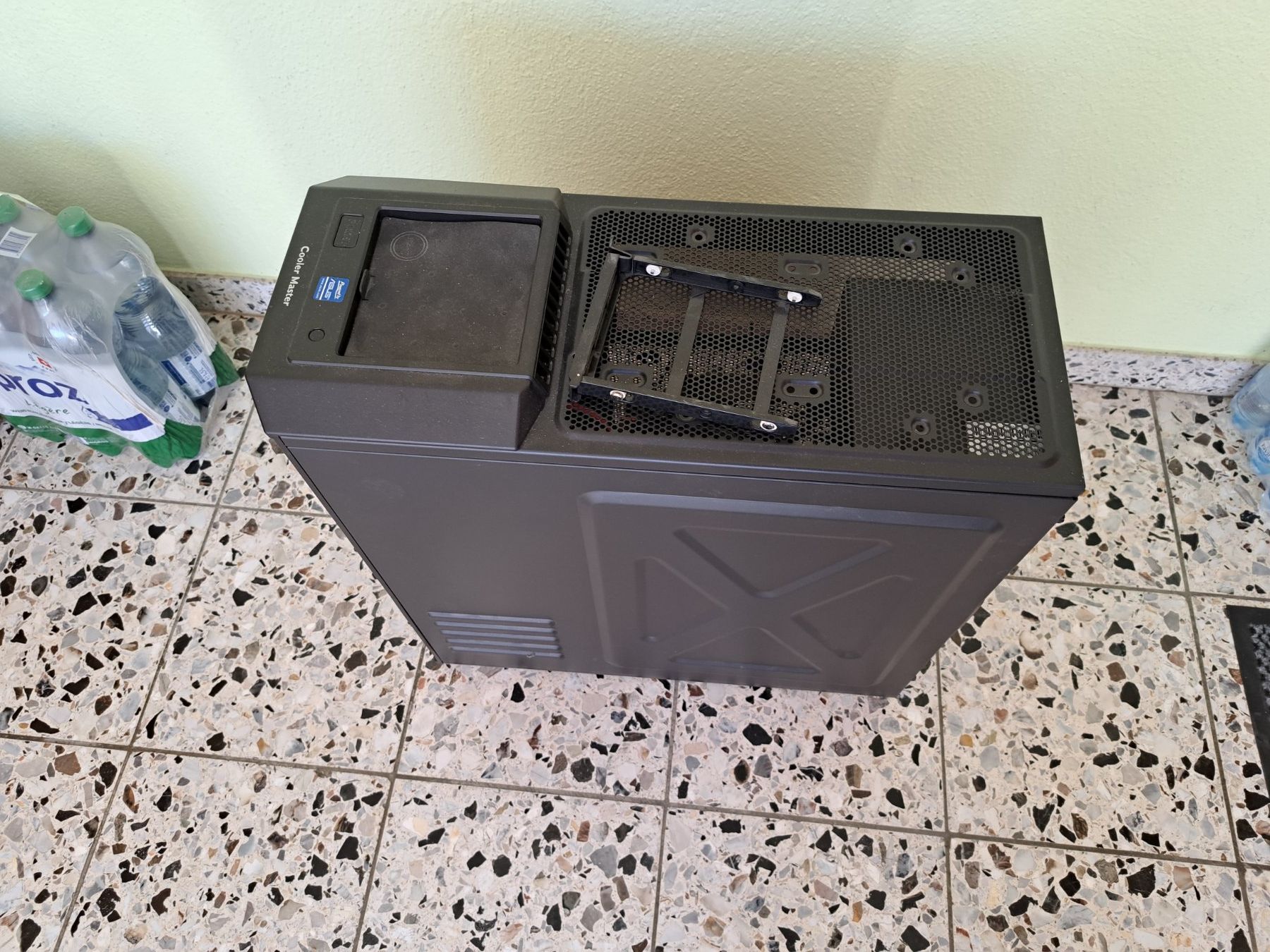 PC: Computer PC Cooler Master – Difettoso da Schafisheim venduto da Parker30 2