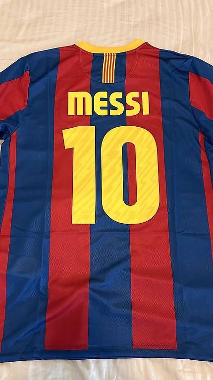 Leibchen & Hosen: Messi 10-Barcelona 2010/11 – Neu und originalverpackt aus Oberrieden von jon_5cl2 4
