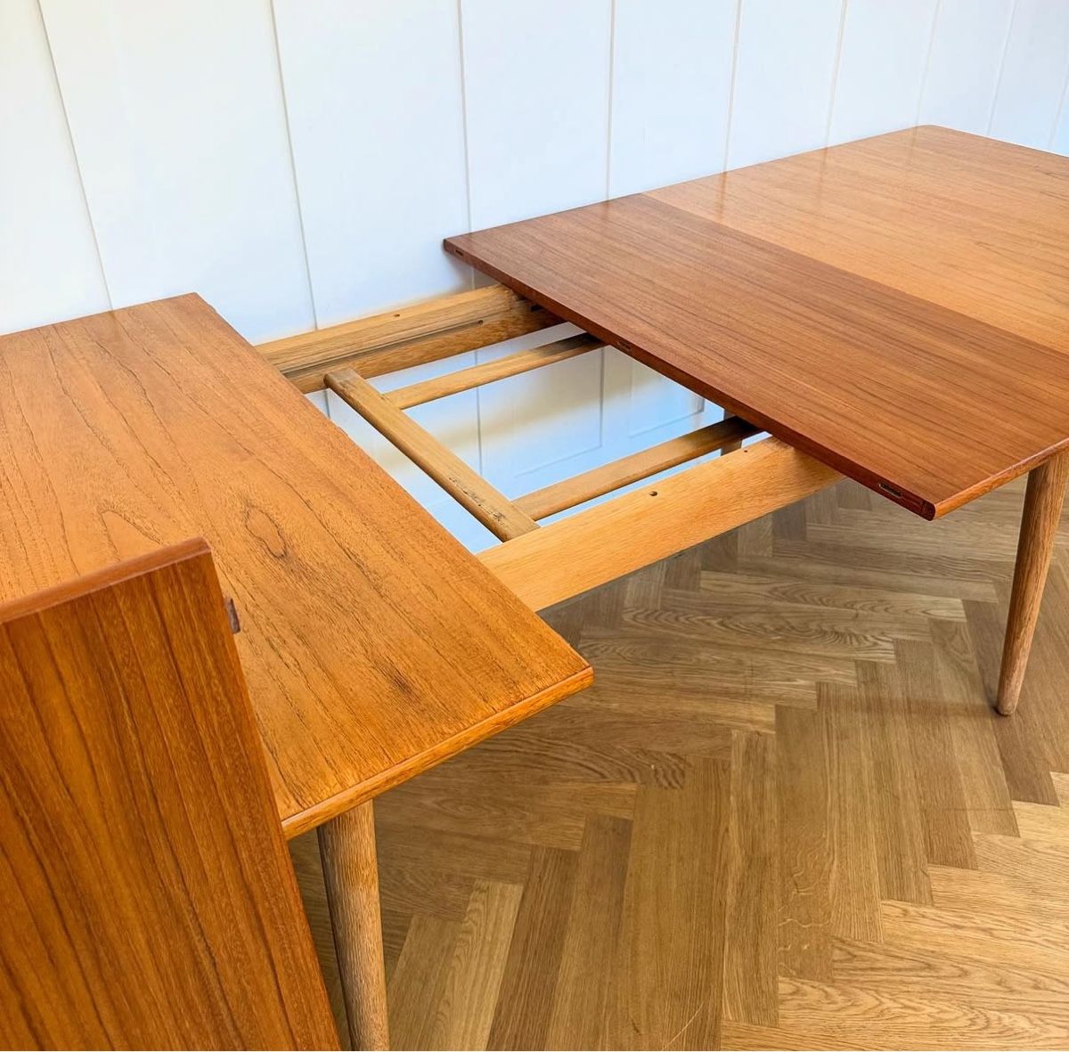 Tavoli: Hans Wegner Danish Mid Century dining table teak – Usato da Zürich venduto da Zurichvintage 8