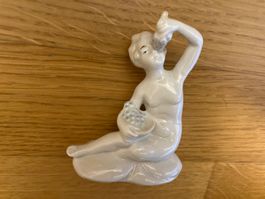 Figur, Mädchen mit Trauben, Vintage