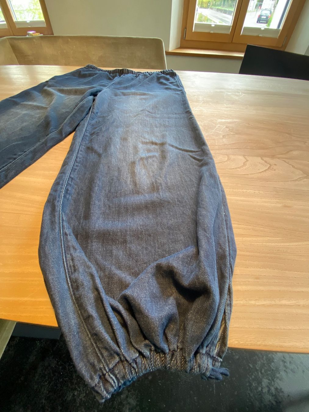 Jeans: Jeans Grösse M – Usato da Gelterkinden venduto da Reamonn3 3