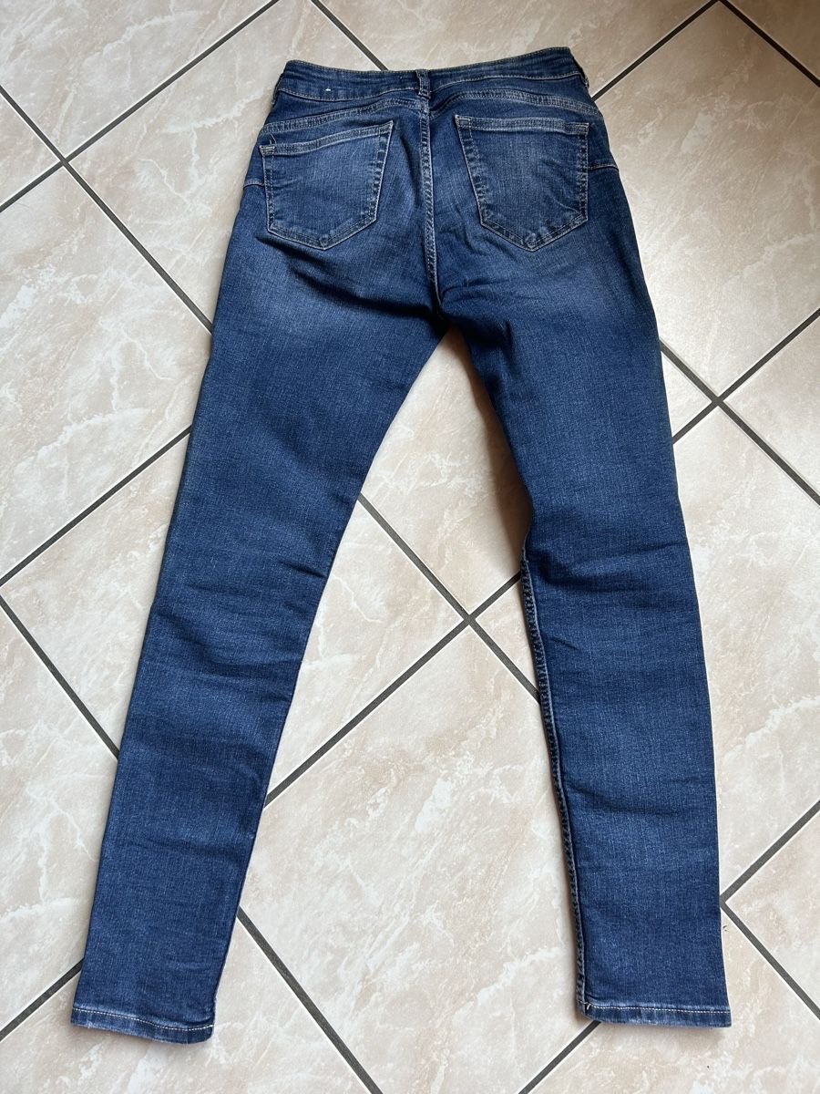 Mango Jeans: Jeans Mango – Gebraucht aus Courrendlin von loko2910 1