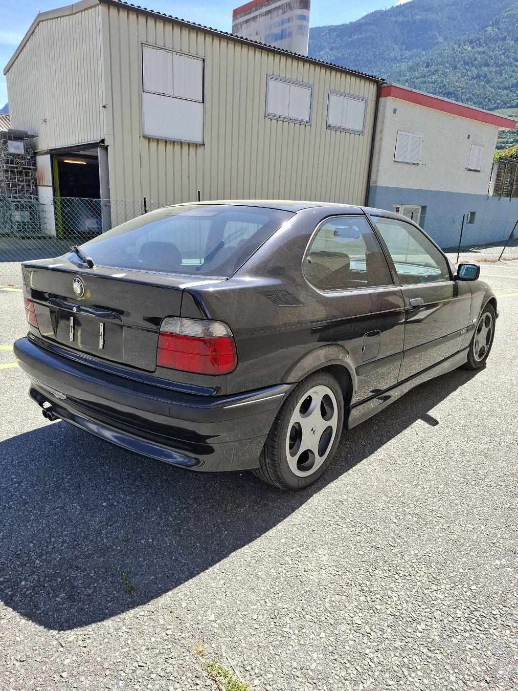 BMW Autos: BMW 323ti Compact E36 – Gebraucht aus Vouvry von kevbstodyx 2