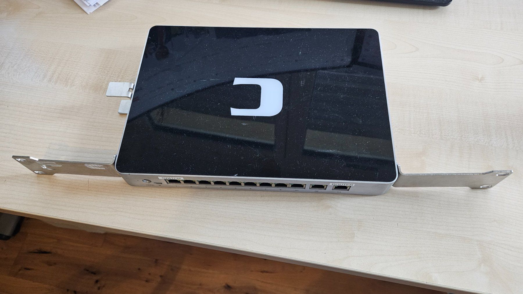 Firewall: Clavister Eagle Series E7 – Professionelle Netzwerk-Firewall – Gebraucht aus Môtier (Vully) von K.U.M.