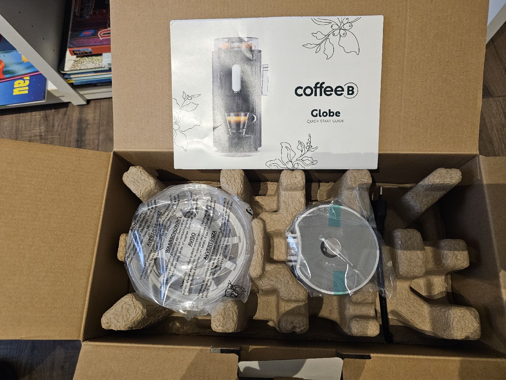 Coffee B Macchine per caffè & Macchine per espresso: Coffee B Globe weiss (neu) – Nuovo e nell'imballaggio originale da Ebikon venduto da Mauzi86 2