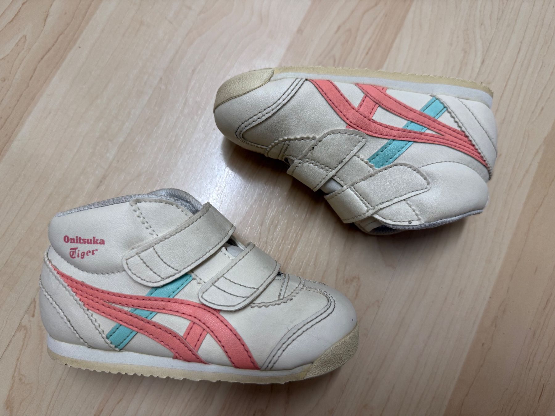 Onitsuka Schuhe für Jungen: Onitsuka Tiger Kinder-Sneaker / Halbschuhe Gr. 25 – Gebraucht aus Siebnen von dte_9kmw