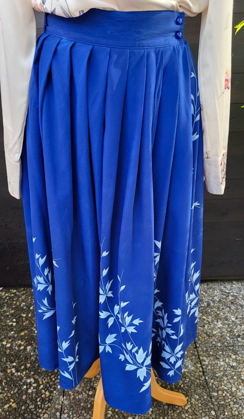 Gonne: JUPE en SOIE  BLEU – Nuovo (secondo la descrizione) da Fribourg venduto da VictoriaShop7 1