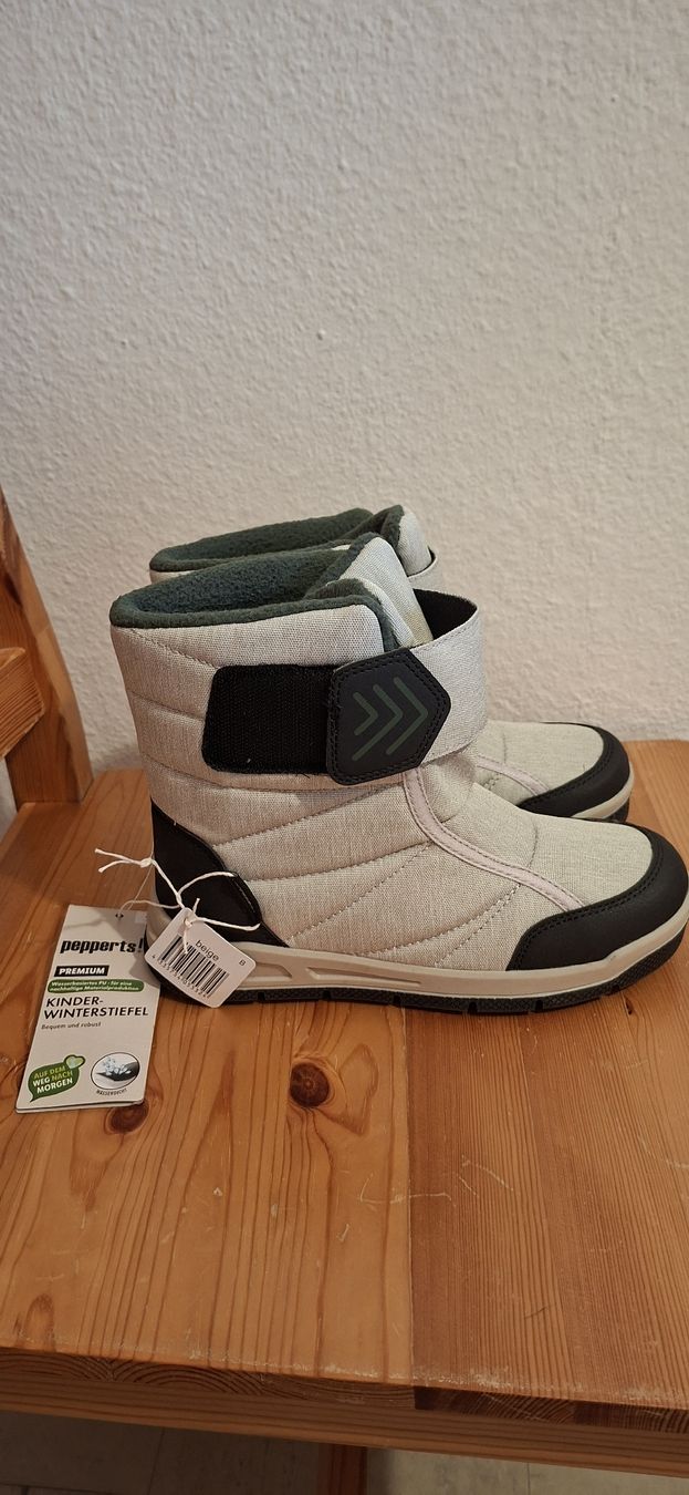 Scarpe per ragazzi: Kinder Winterstiefel mit Warmfutter – Nuovo e nell'imballaggio originale da Glattfelden venduto da Roman2504