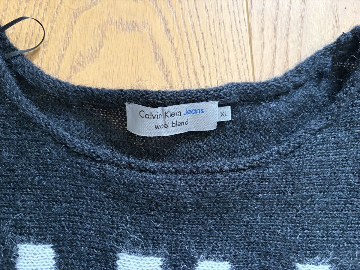 Calvin Klein Pullover & Sweatshirts: Damen Pullover Calvin Klein Jeans, XL – Gebraucht aus Oberkulm von Sanamm 2