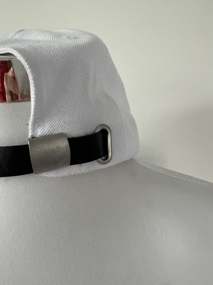 Guess Sonstige Damenmode: Guess Cap, Weiss, Grösse One Size, Neuwertig – Gebraucht aus zürich von kira.jj 6