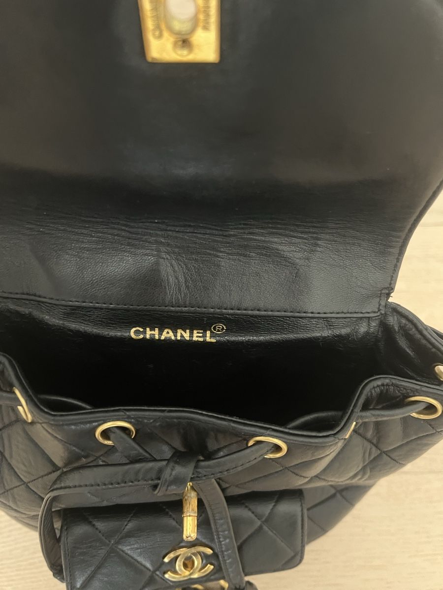 Chanel Rucksäcke: Chanel Duma Black Quilted Lambskin Classic Backpack – Gebraucht aus Wallisellen von SecretCloset 5
