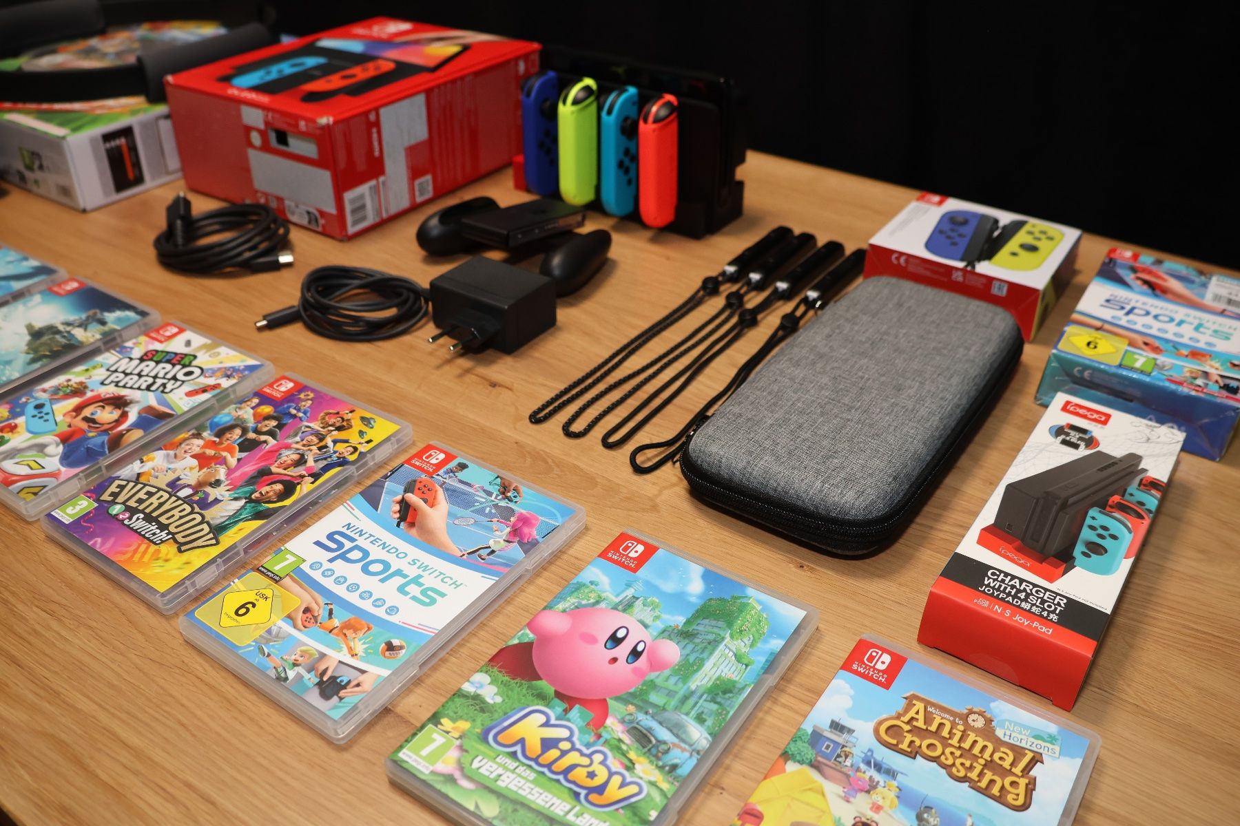 Nintendo Console: Nintendo Switch OLED Bundle + 9 Games + Zubehör, Top! – Usato da St. Gallen venduto da UsDeSchwiz 6