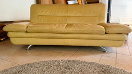 Kunst-Ledersofa gelb 2-Sitzer leichte Gebrauchsspuren