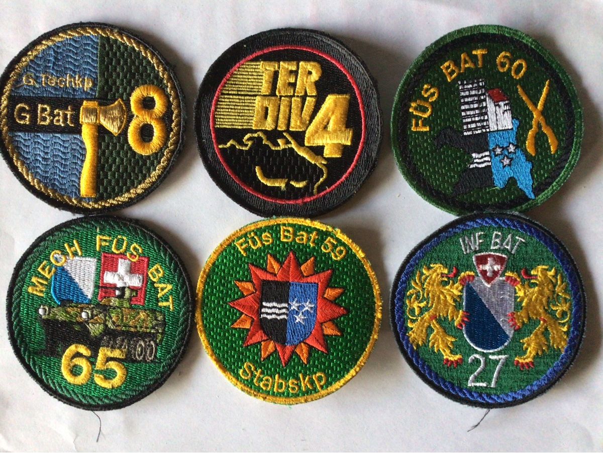 Schweizer Armee Plaketten & Abzeichen: ADGES A95 – Gebraucht aus Crête-à-l'oeil von Mga2