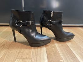 Gr. 38.5: Yves Saint Laurent Damen Stiefeletten