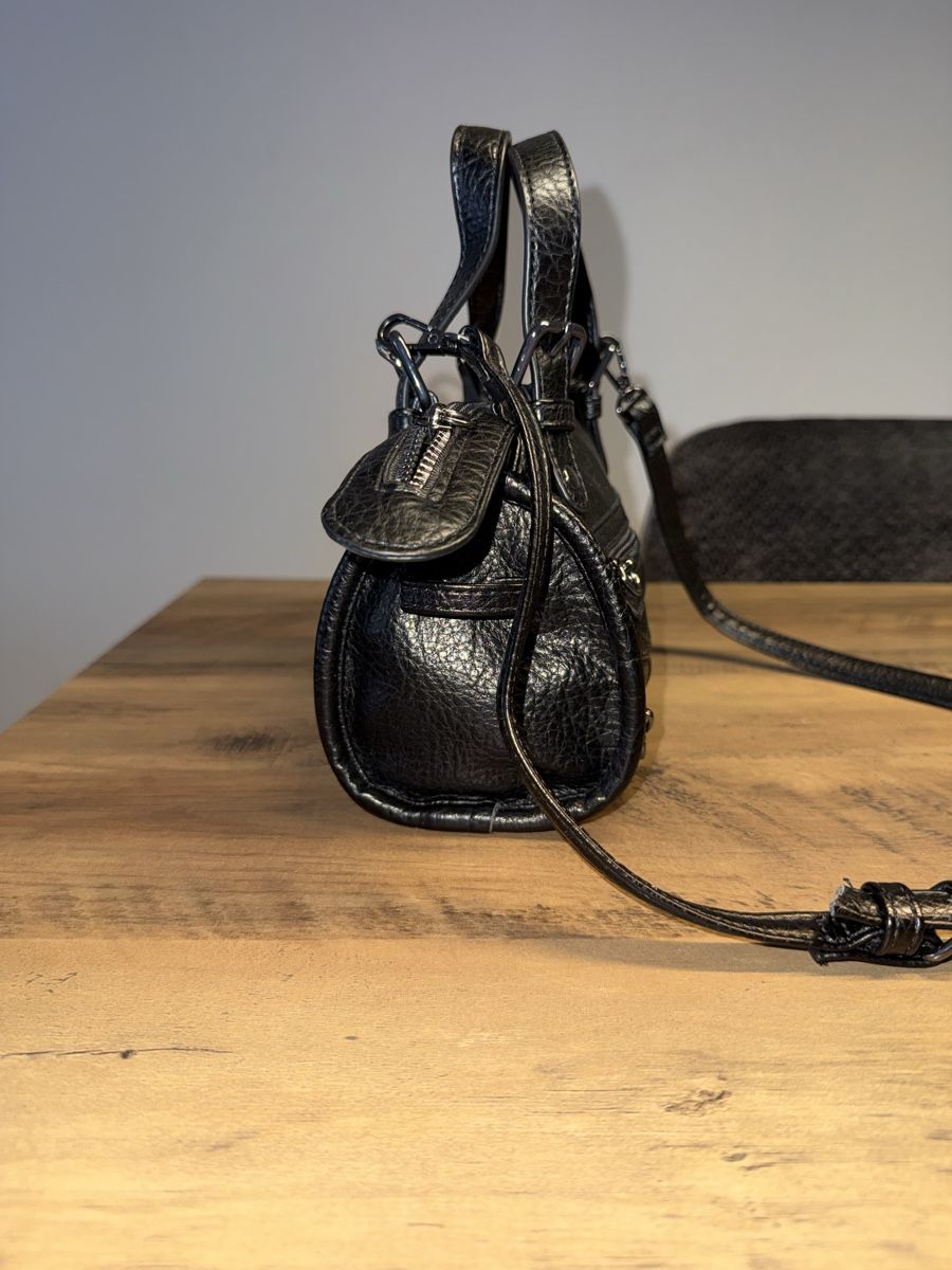 Sacs femmes: Handtasche schwarz – D'occasion à Subingen par lej_ 2