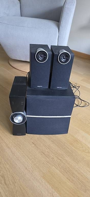 Haut-parleurs: EDIFIER C2XD 2.1 Lautsprechersystem - 53 W – D'occasion à Dornach par fje_xkk6