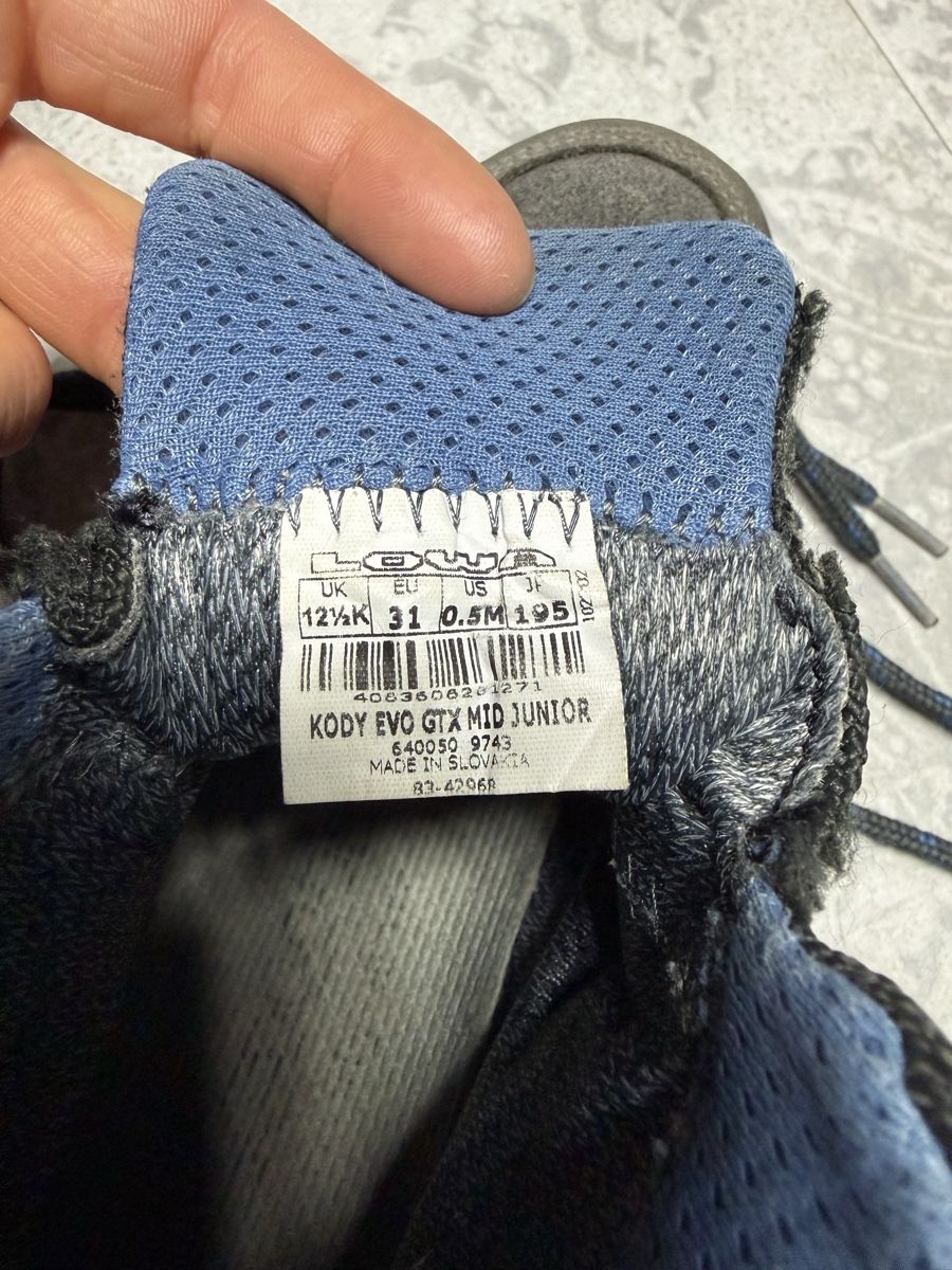 Lowa Scarpe per ragazzi: Wanderschuh Lowa 31 – Usato da Egg-Flawil venduto da Klibis 1