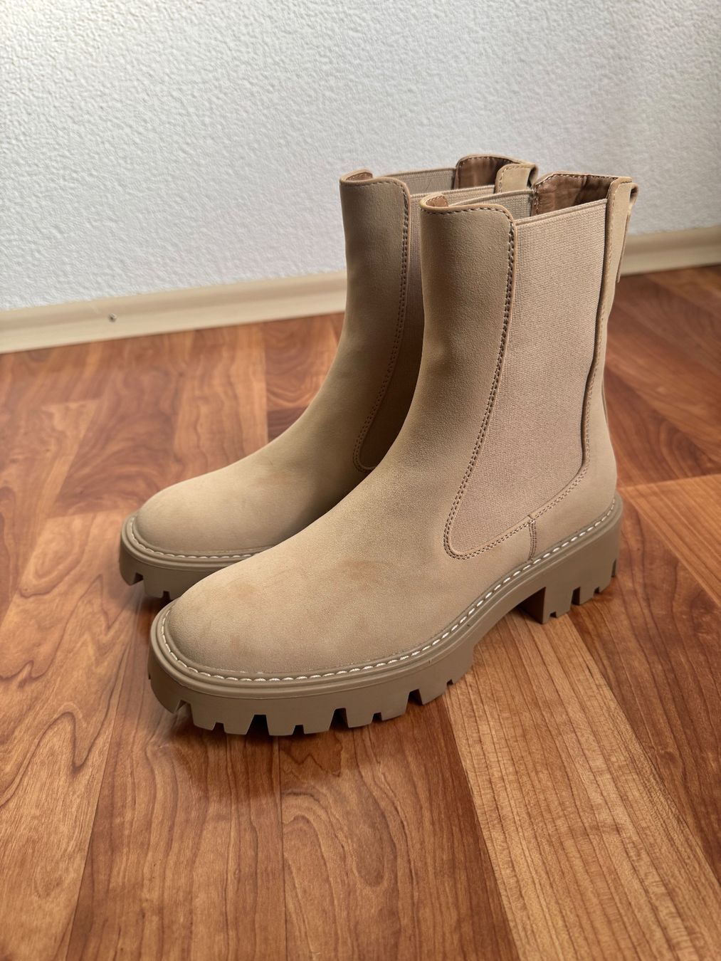 Only Scarpe da donna: Chelsea Boots ONLY 39 – Nuovo (secondo la descrizione) da Glattpark(Opfikon) venduto da LivS 1