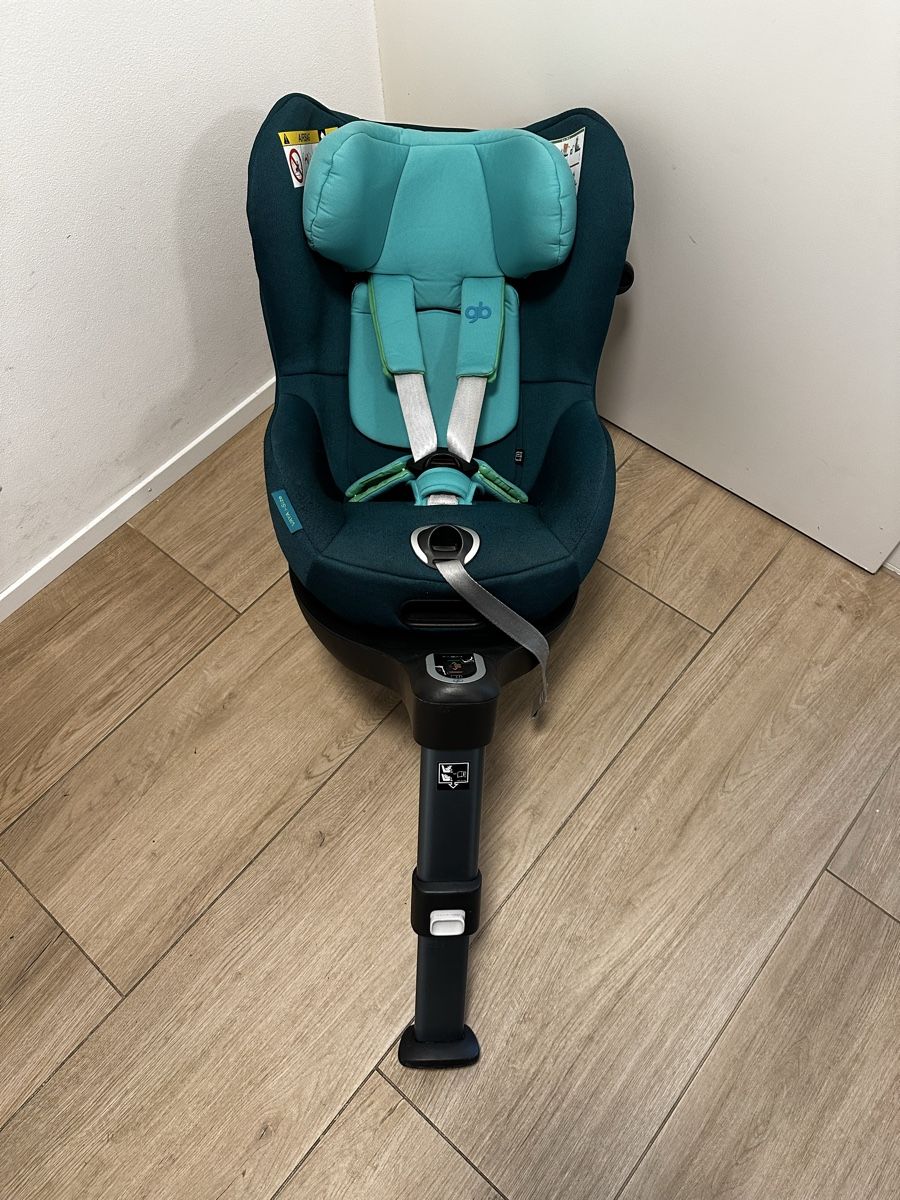 Seggiolini per auto: Kindersitz Vaya i-Size 45-105 cm – Usato da Bassersdorf venduto da nad_6rbt