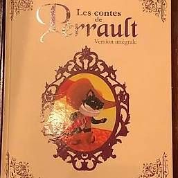 Libri: Les contes de Perrault - Version intégrale – Nuovo (secondo la descrizione) da Vernayaz venduto da kat_h7s2 1
