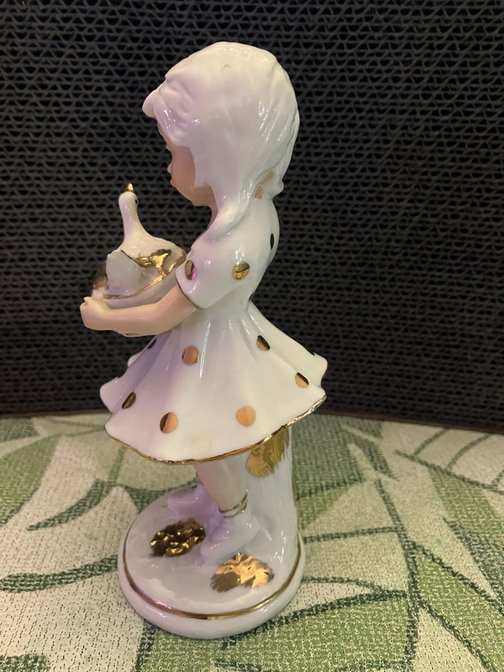 Statuette: wunderschöne Porzellanfigur "Mädchen mit Gans" – Usato da ehrendingen venduto da atlan700 1