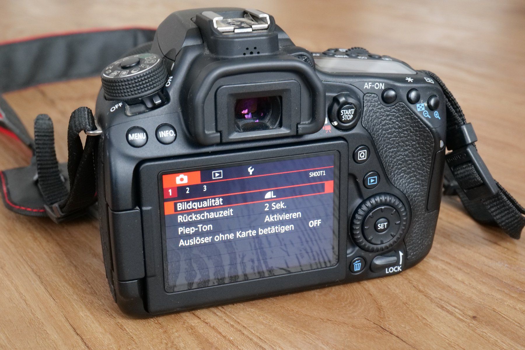 Canon Fotocamera: Canon EOS 80D mit Zubehör und top Objektiv – Usato da Unterkulm venduto da nmz 5