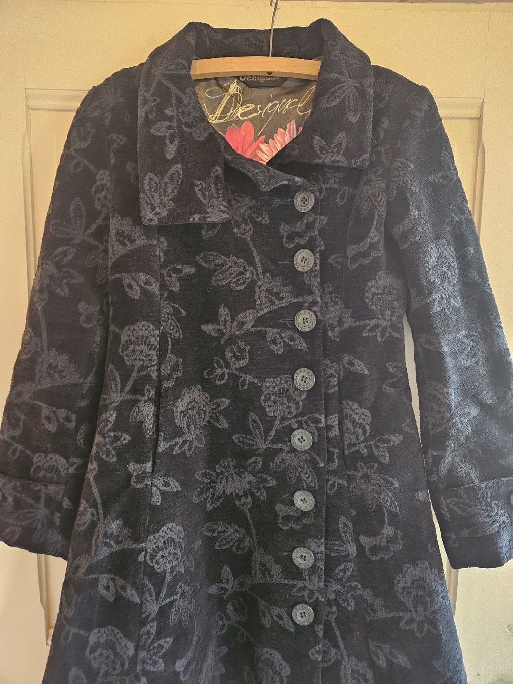 Desigual Cappotti: Wunderschöner Mantel von Desigual, Gr. 38 – Usato da Spiez venduto da ann_y7bb 5
